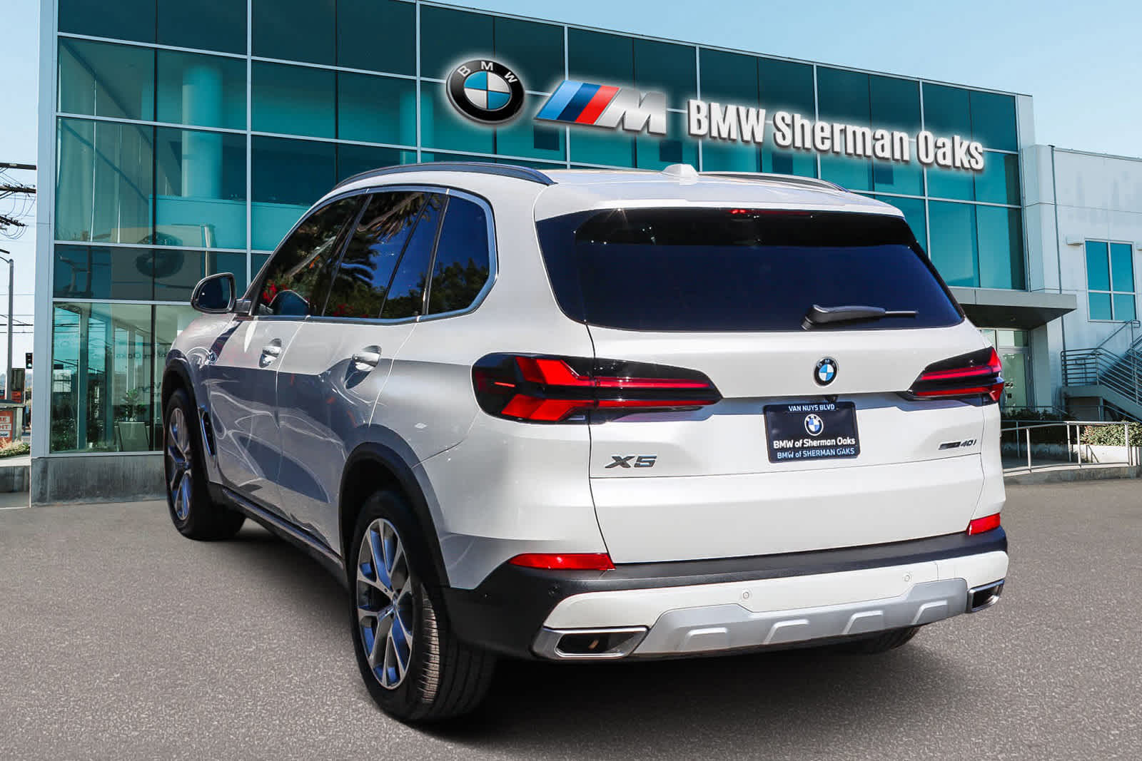 Thumbnail: 2025 BMW X5 - 6
