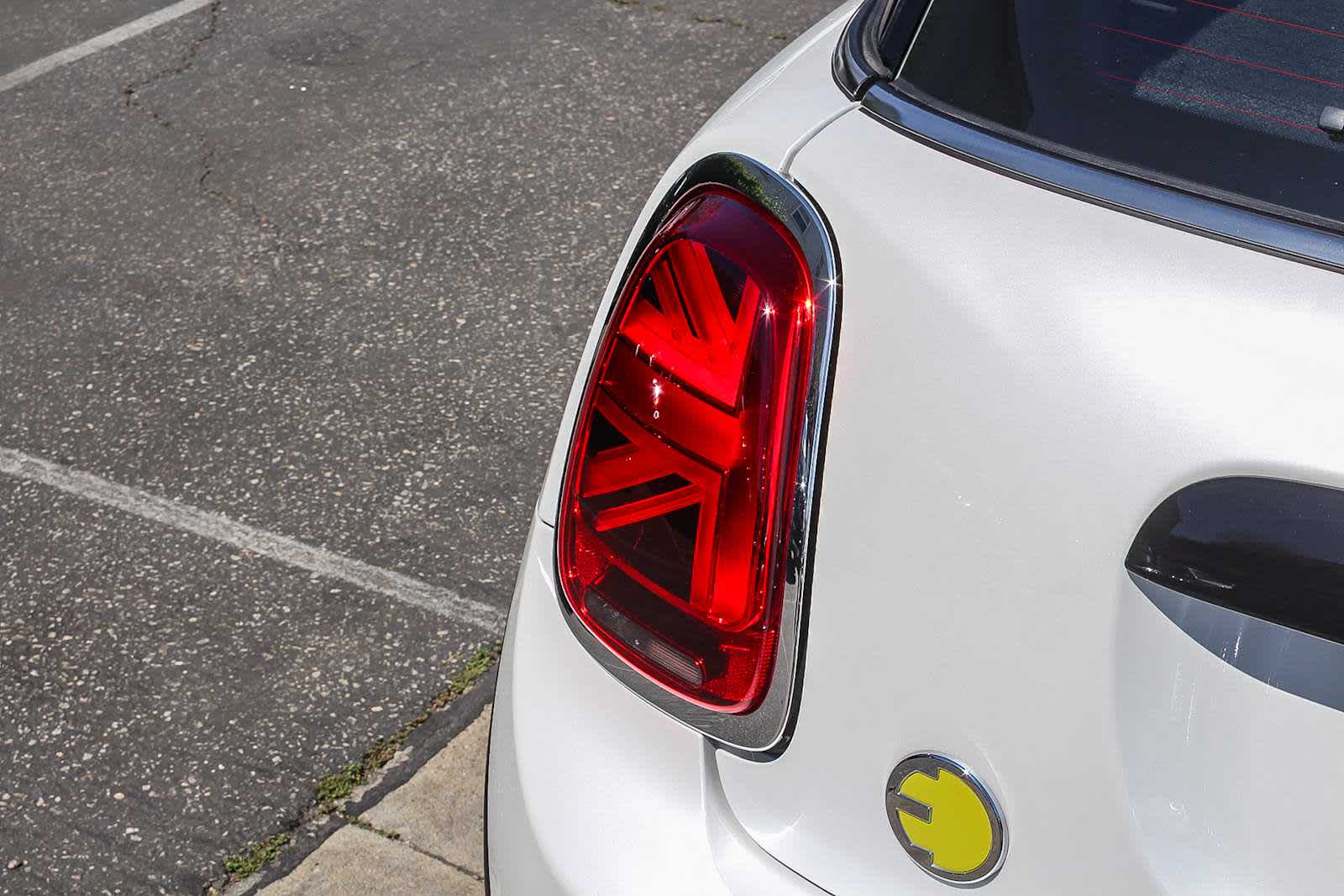 2024 MINI Electric Hardtop 2 Door Cooper photo 6