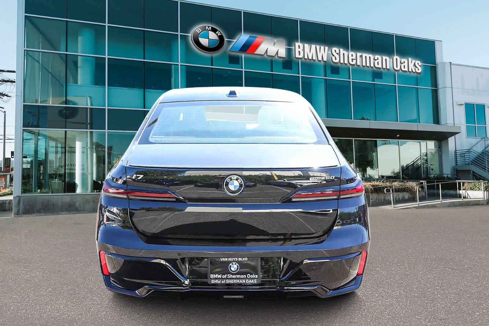 Thumbnail: 2026 BMW i7 - 5
