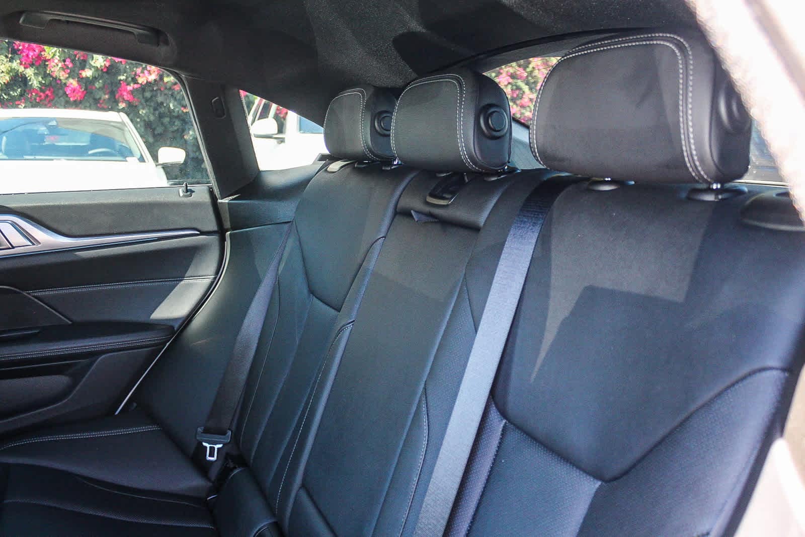 Thumbnail: 2023 BMW i4 - 18