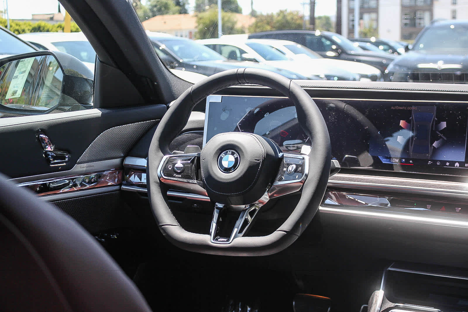 Thumbnail: 2026 BMW 7 Series - 16