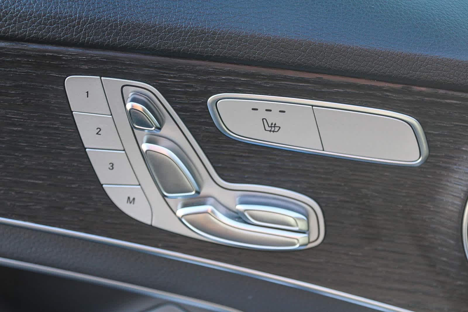 Thumbnail: 2019 Mercedes-Benz C-Class - 21