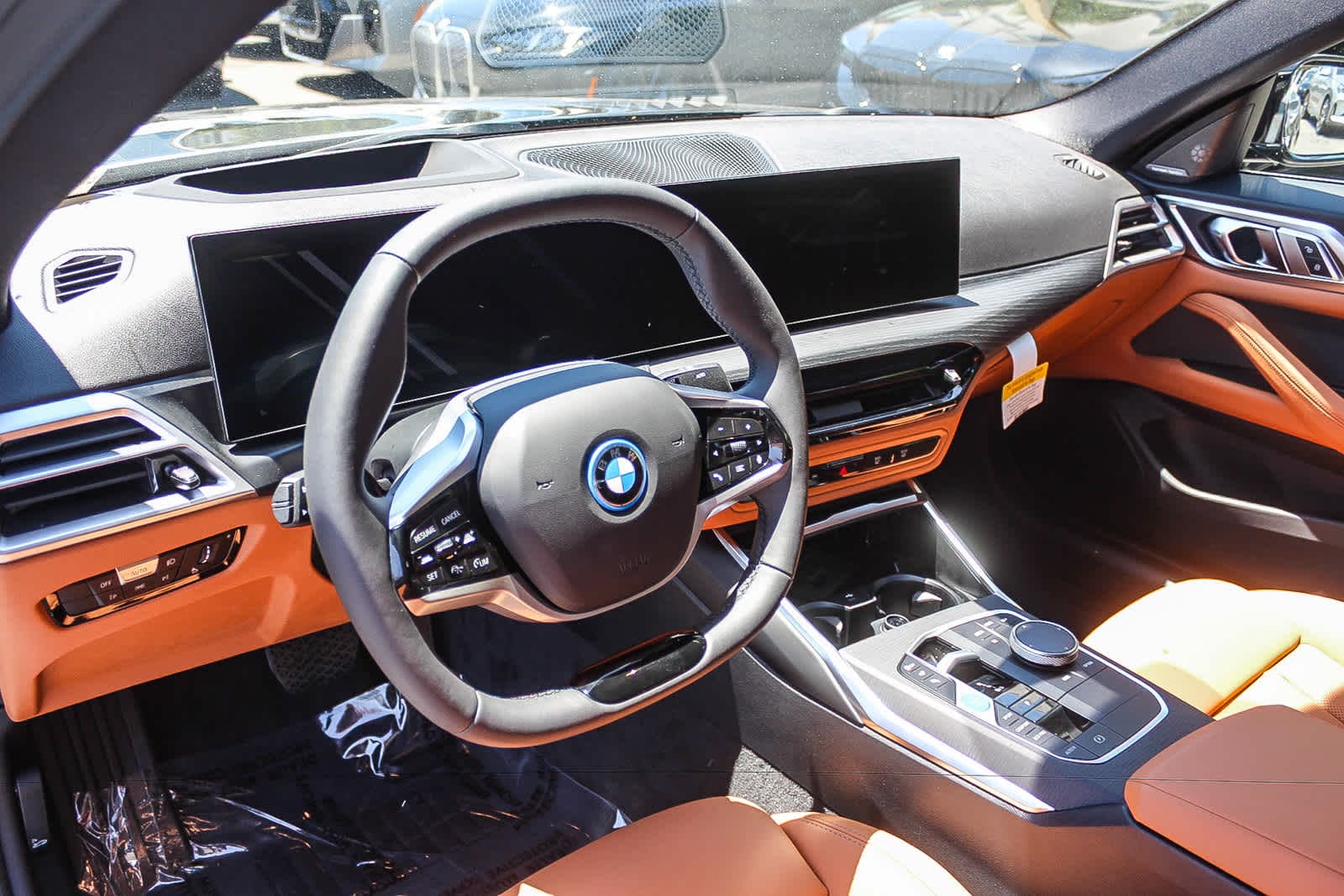 Thumbnail: 2026 BMW i4 - 17