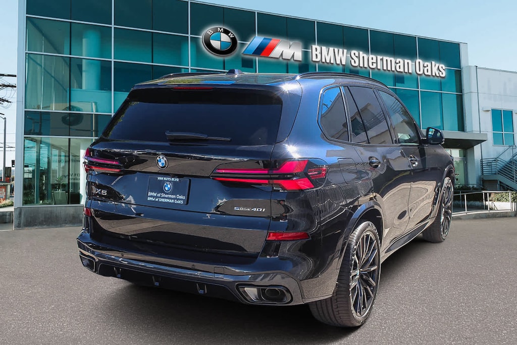 New 2026 BMW X5 sDrive40i SUV