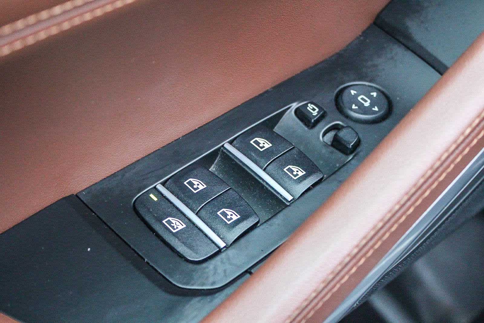 Thumbnail: 2023 BMW X6 - 20