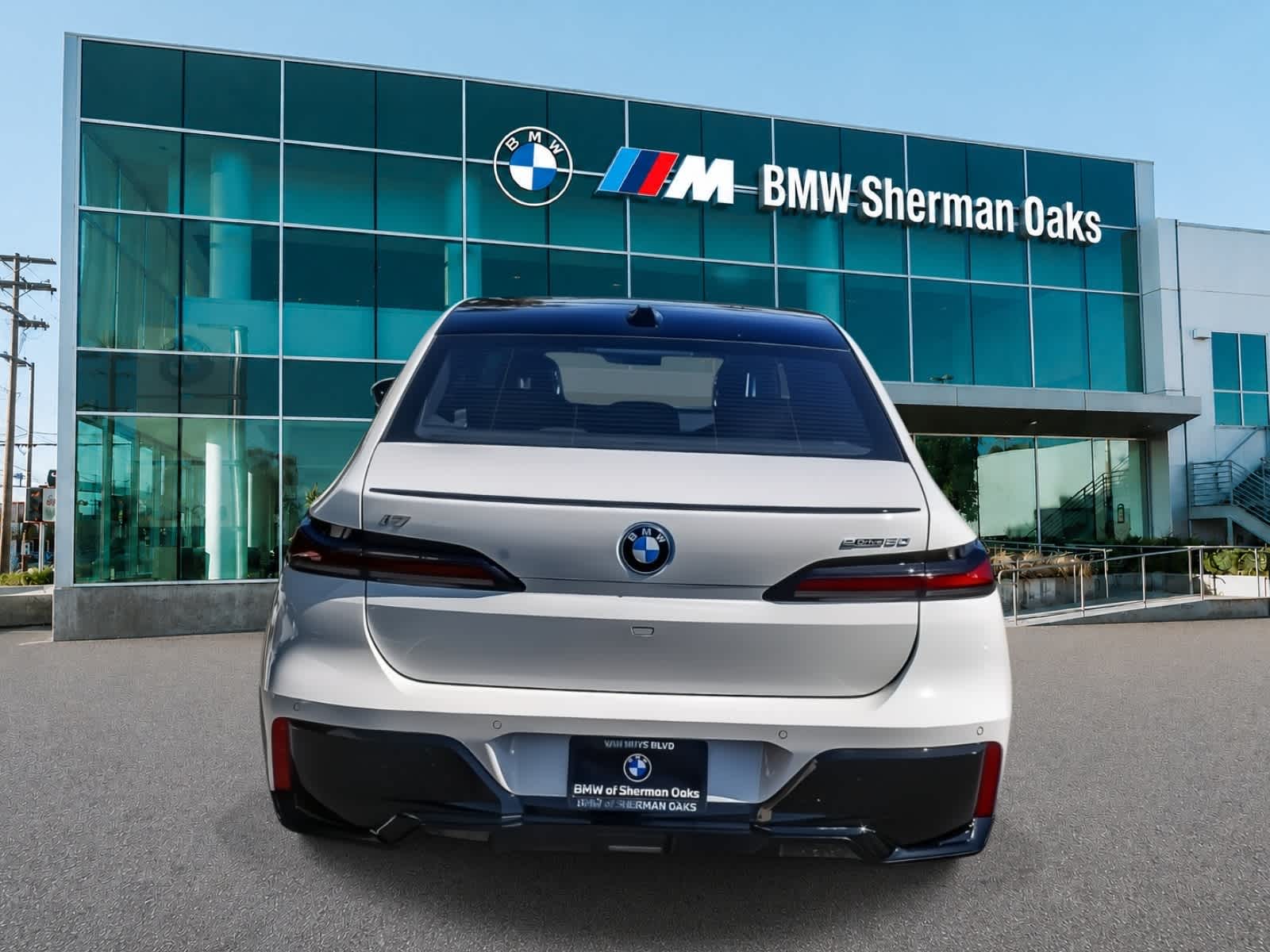 Thumbnail: 2026 BMW i7 - 5