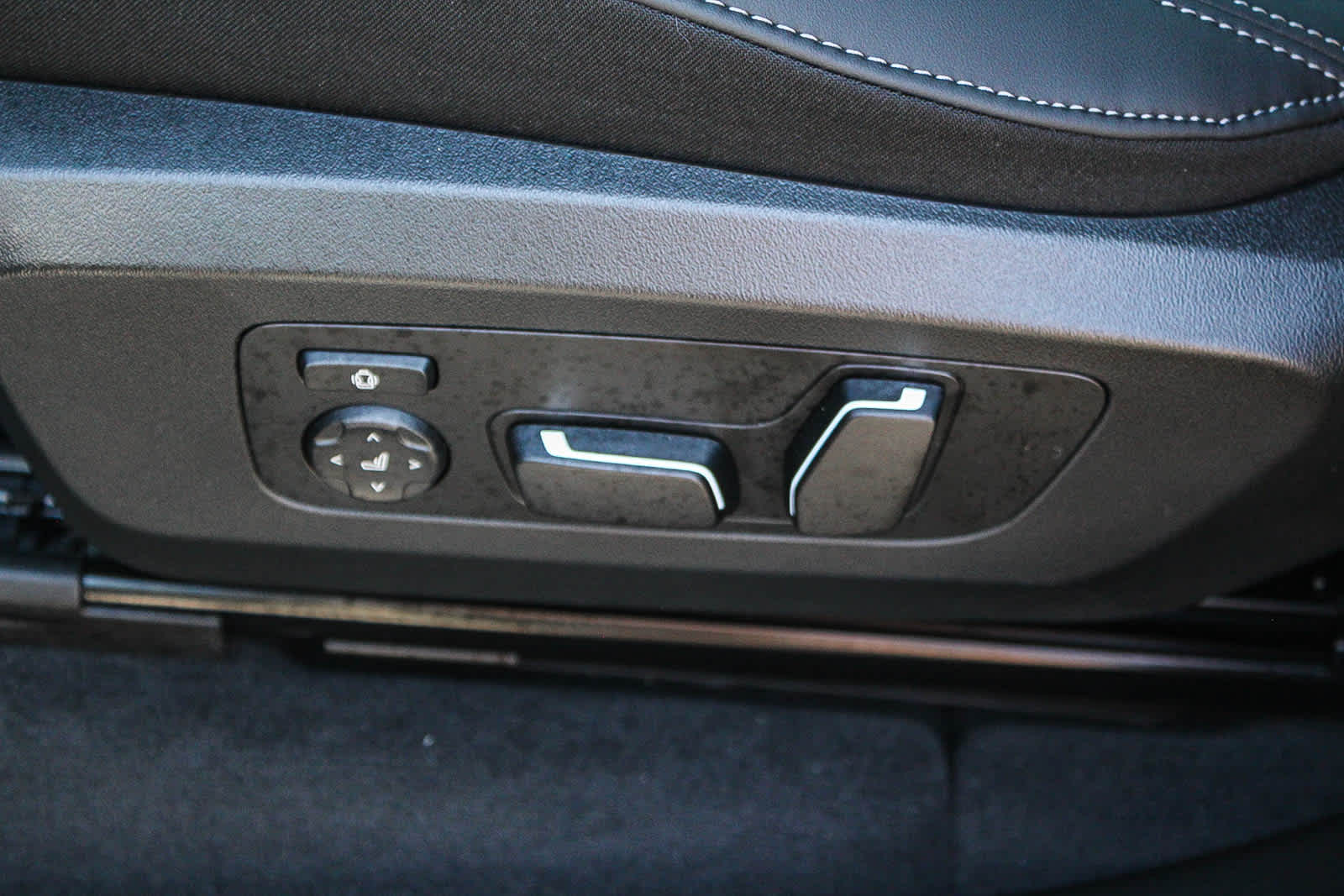 Thumbnail: 2026 BMW X3 - 21