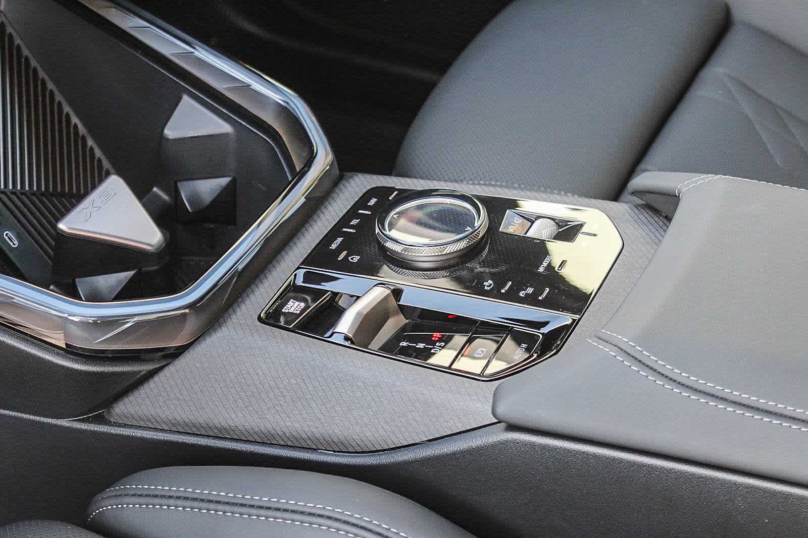 Thumbnail: 2025 BMW X3 - 19