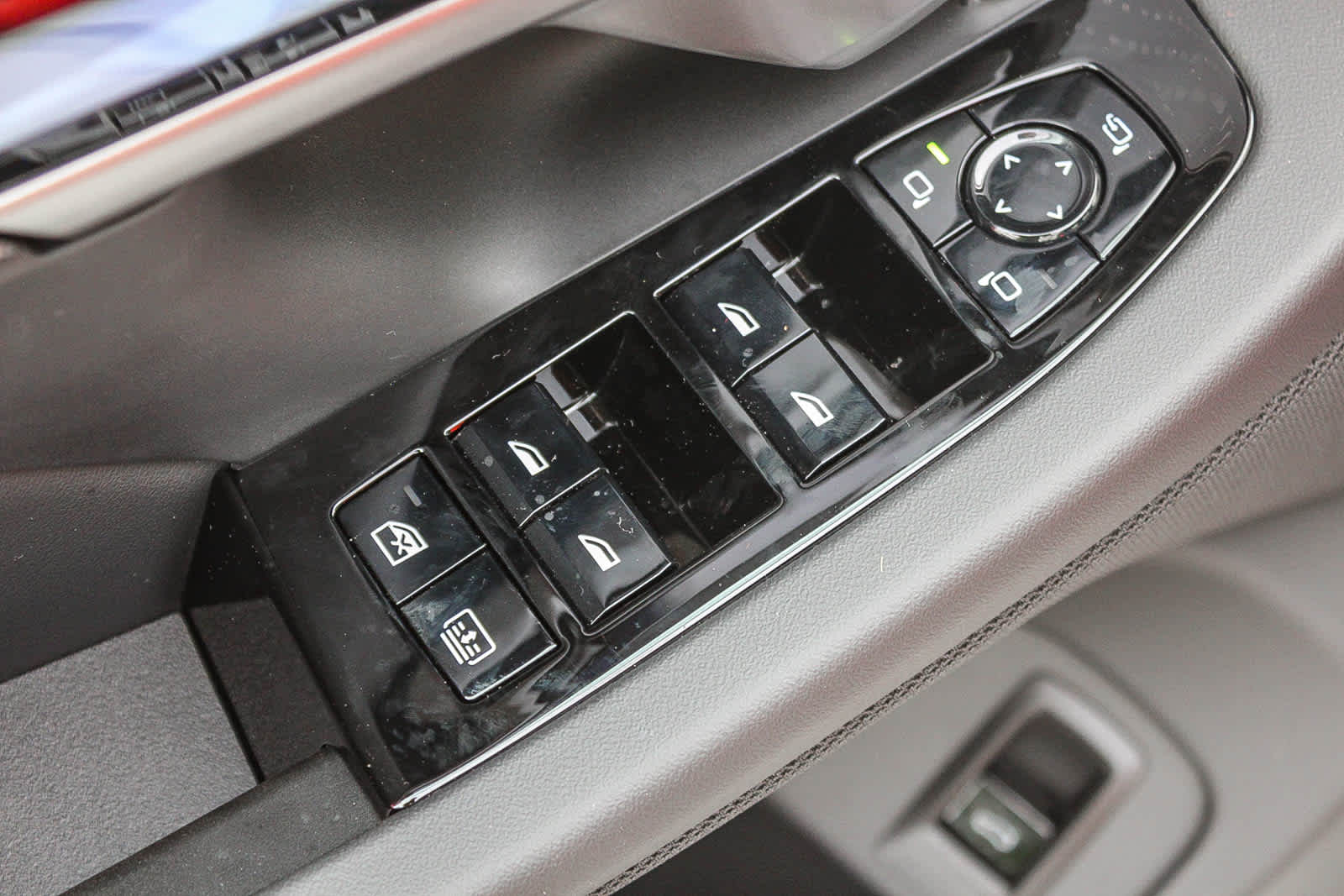 Thumbnail: 2026 BMW M5 - 20