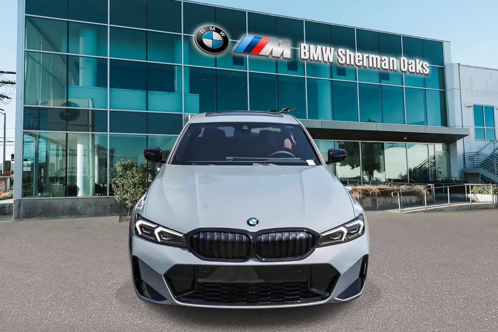 Thumbnail: 2026 BMW 3 Series - 2