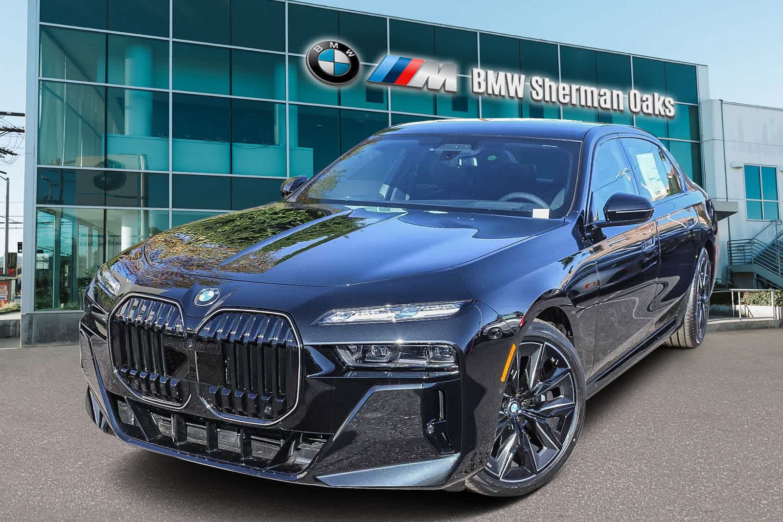 Thumbnail: 2026 BMW 7 Series - 2