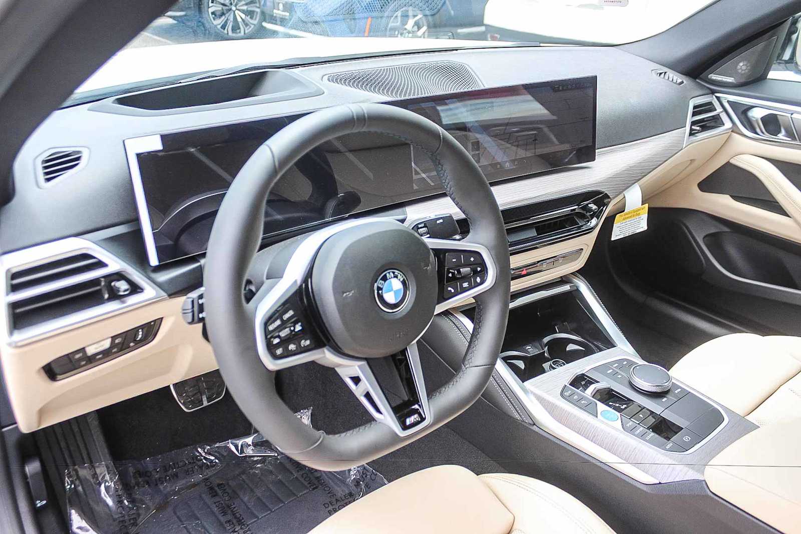 Thumbnail: 2026 BMW i4 - 16