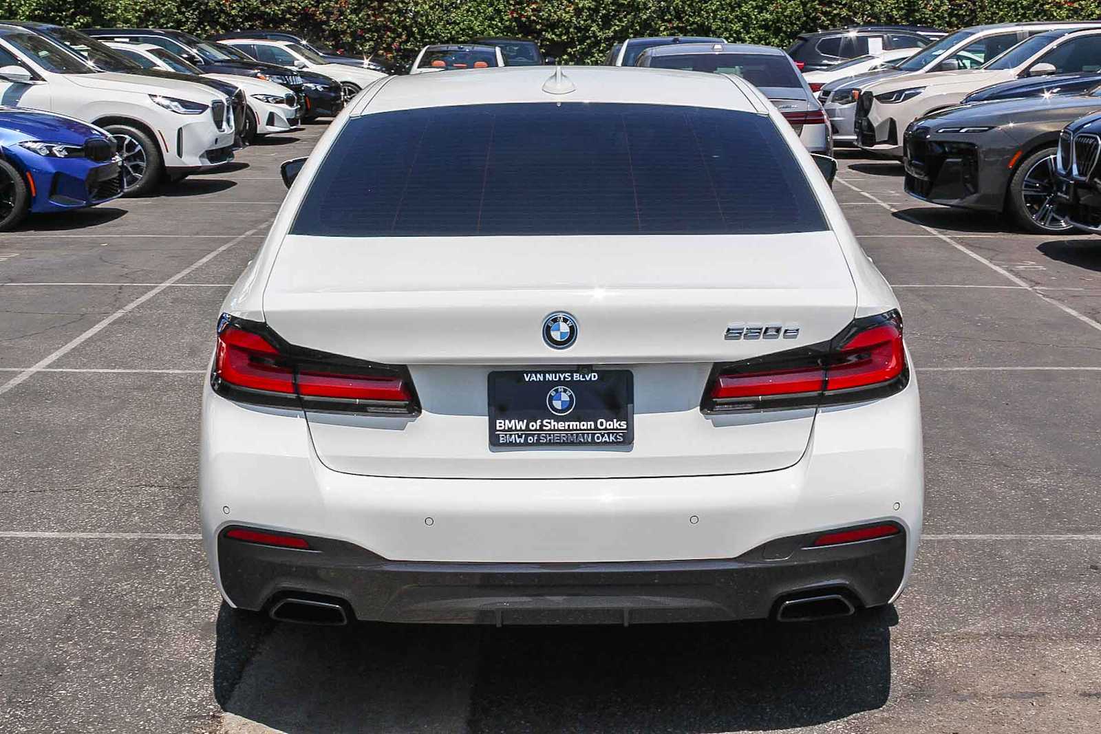 Thumbnail: 2022 BMW 5 Series - 9