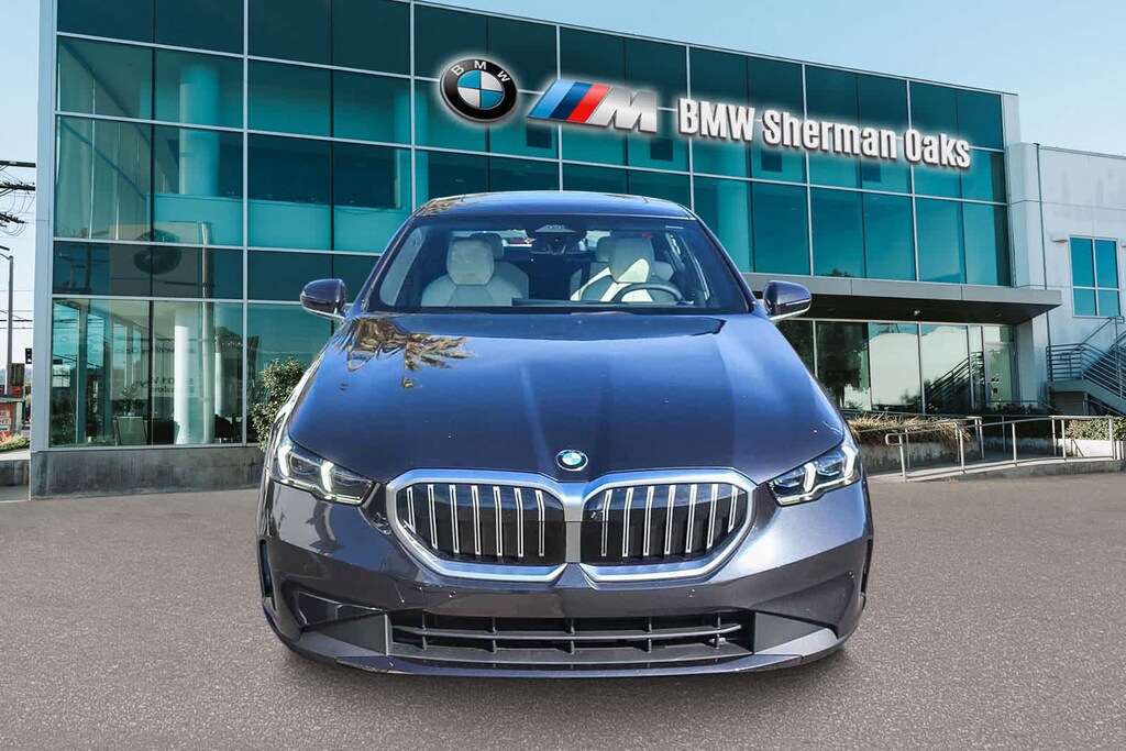 New 2026 BMW 530i Sedan