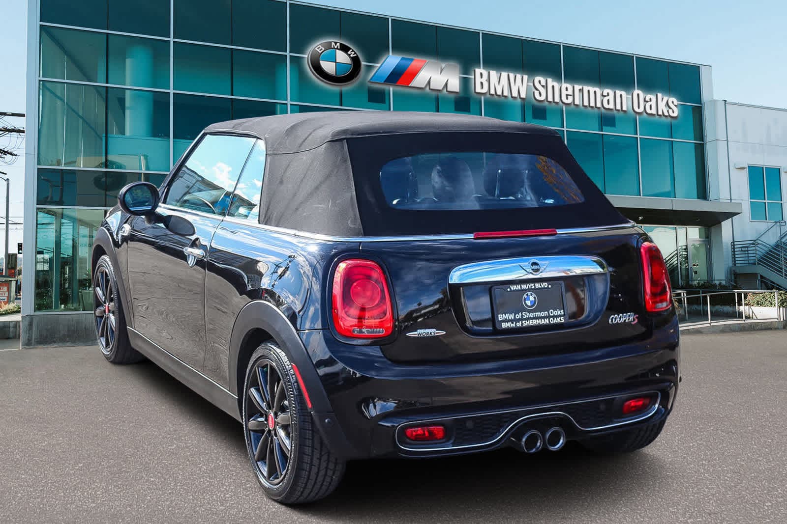 Thumbnail: 2018 MINI Cooper Convertible - 6