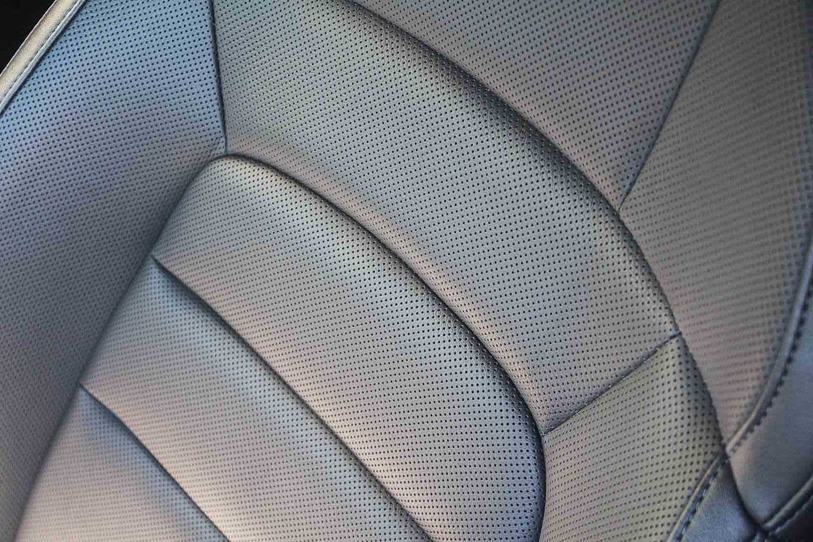 Thumbnail: 2020 Porsche Taycan - 25