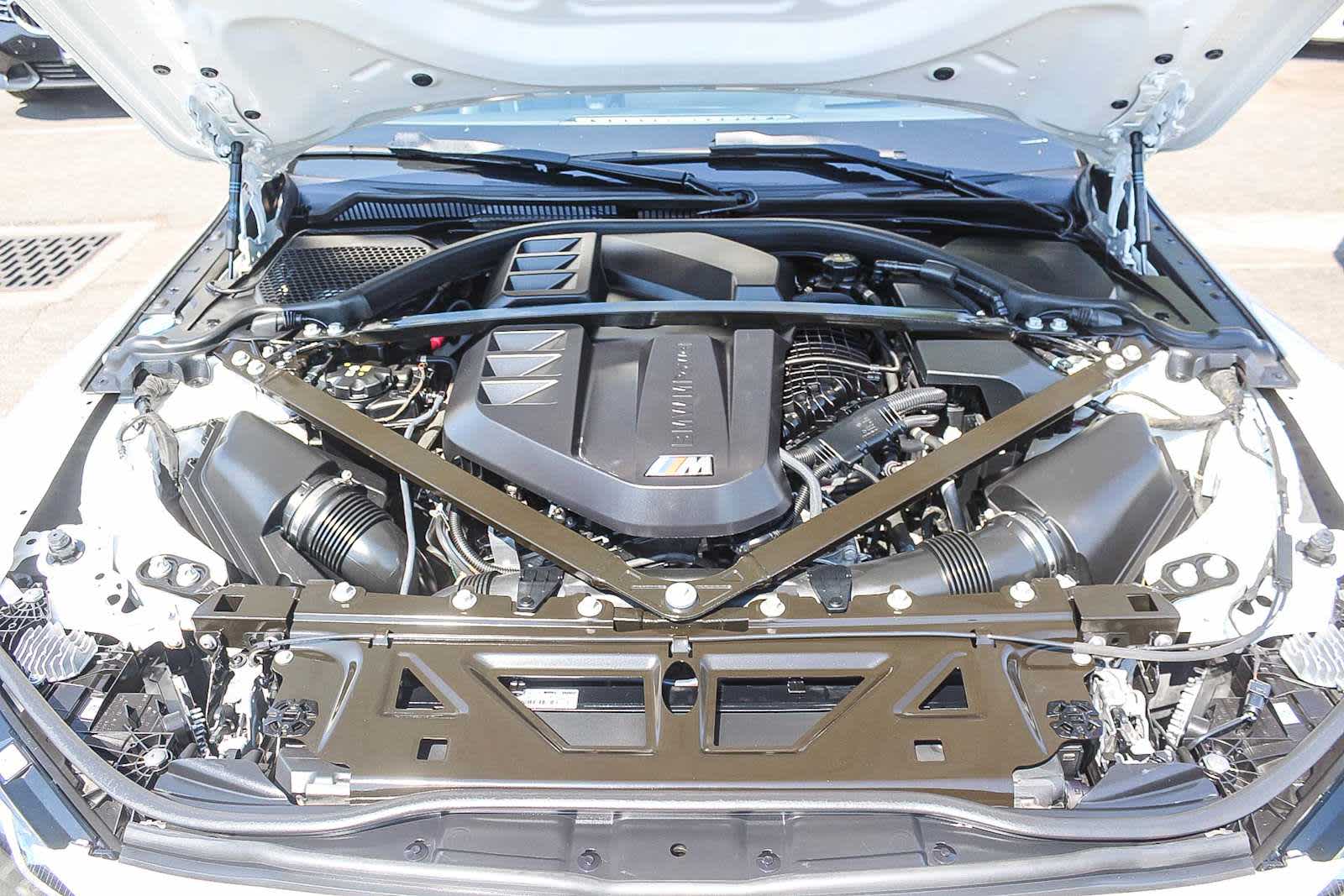 Thumbnail: 2024 BMW M4 - 25