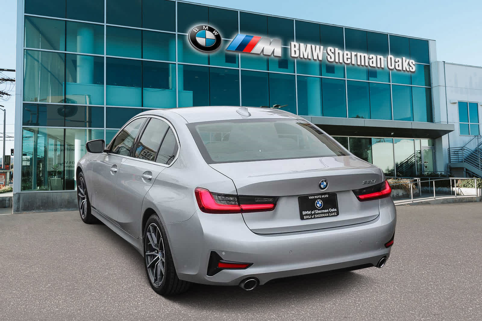 Thumbnail: 2020 BMW 3 Series - 6