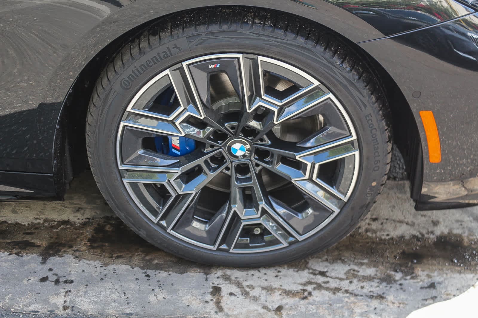 Thumbnail: 2026 BMW 5 Series - 8