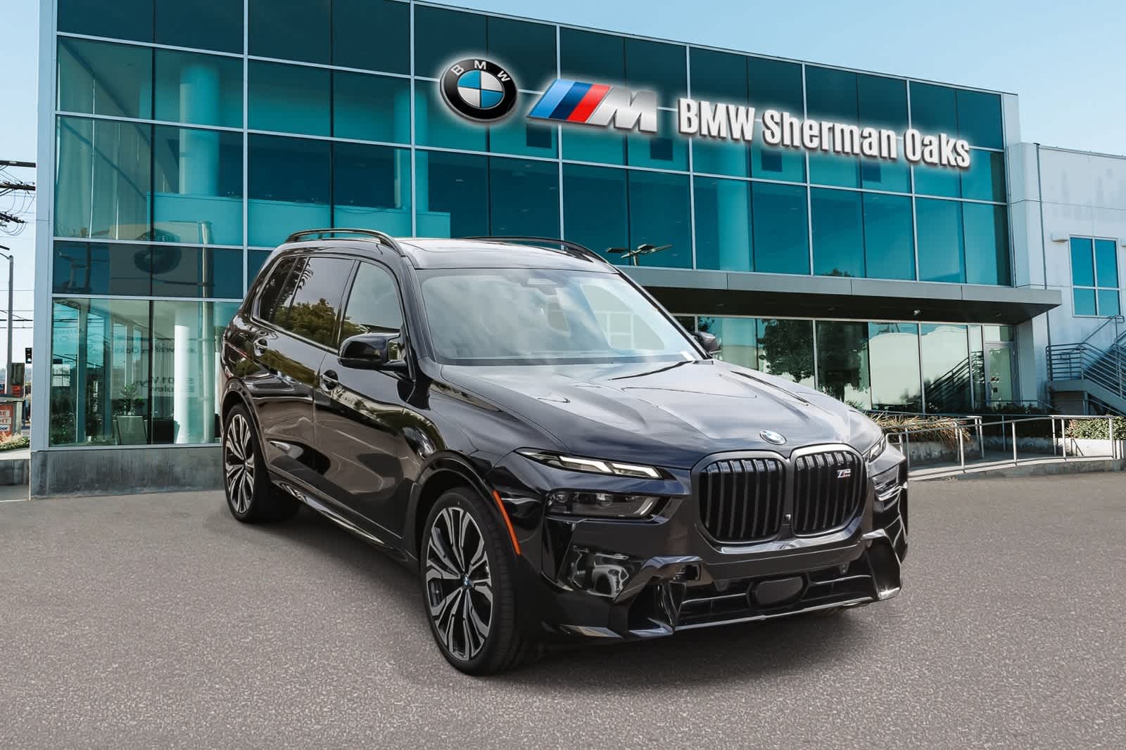 Thumbnail: 2027 BMW X7 - 3