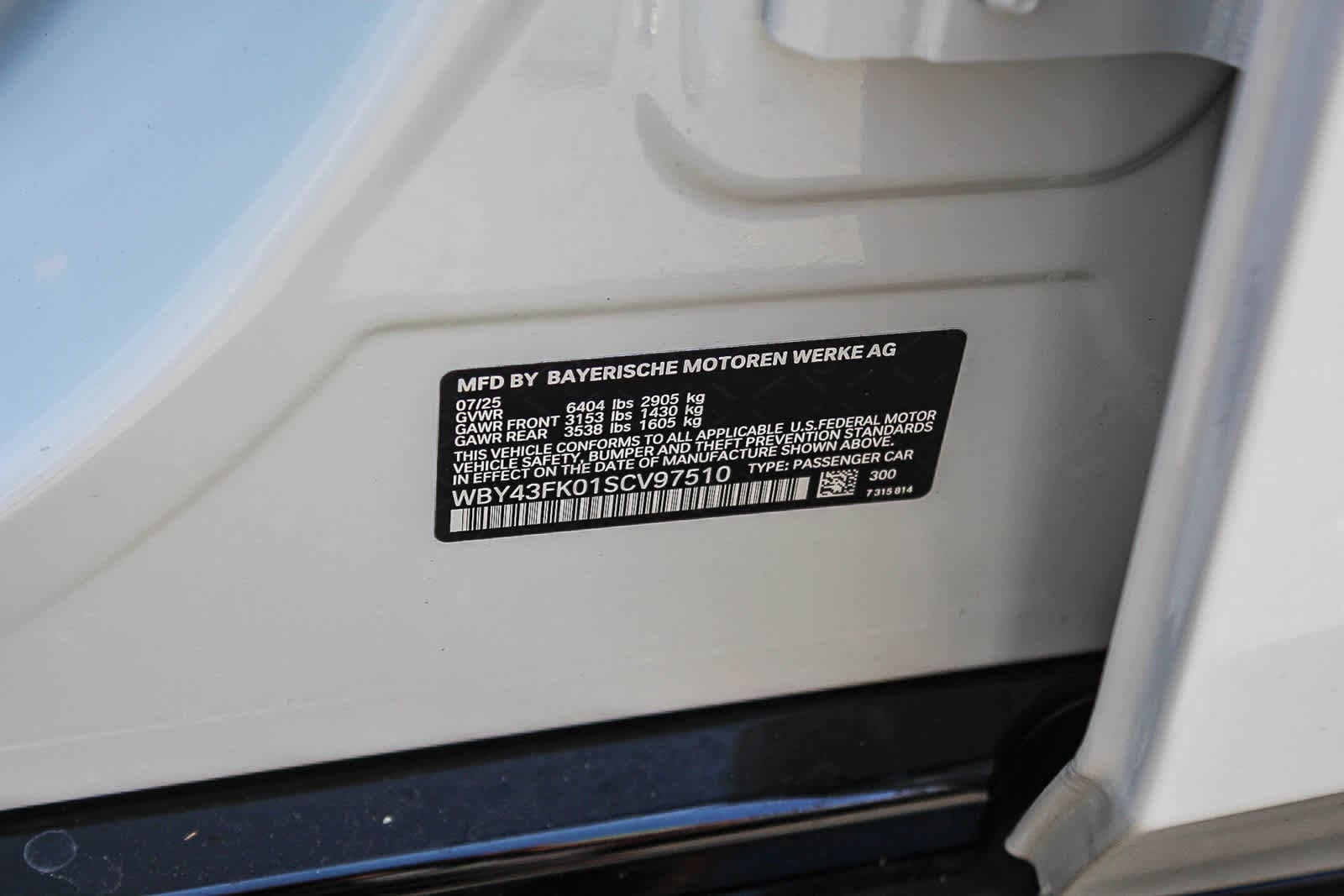 Thumbnail: 2025 BMW i5 - 27