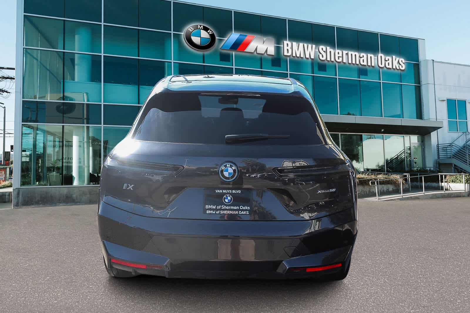Thumbnail: 2023 BMW iX - 5