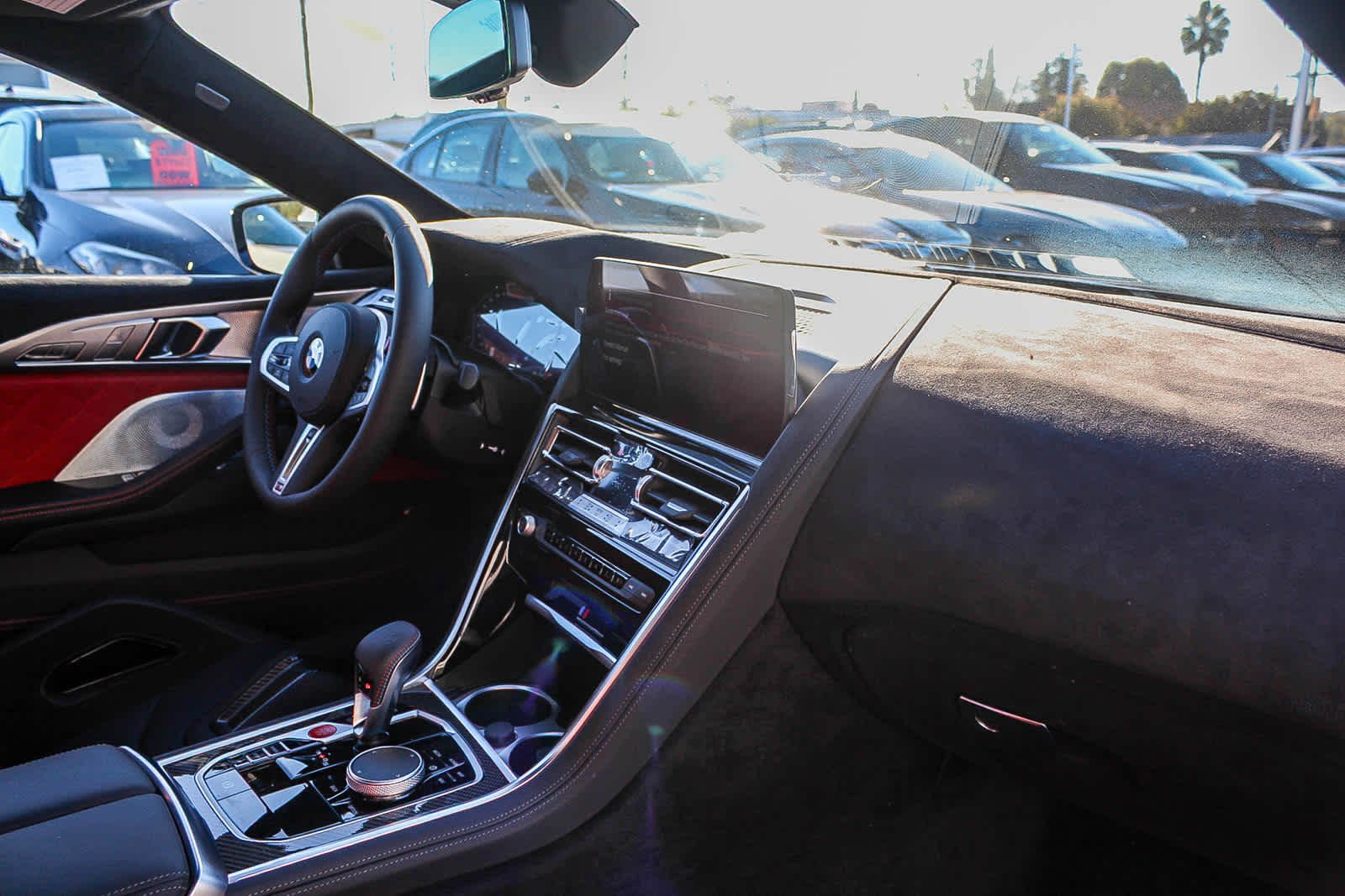 Thumbnail: 2025 BMW M8 - 16