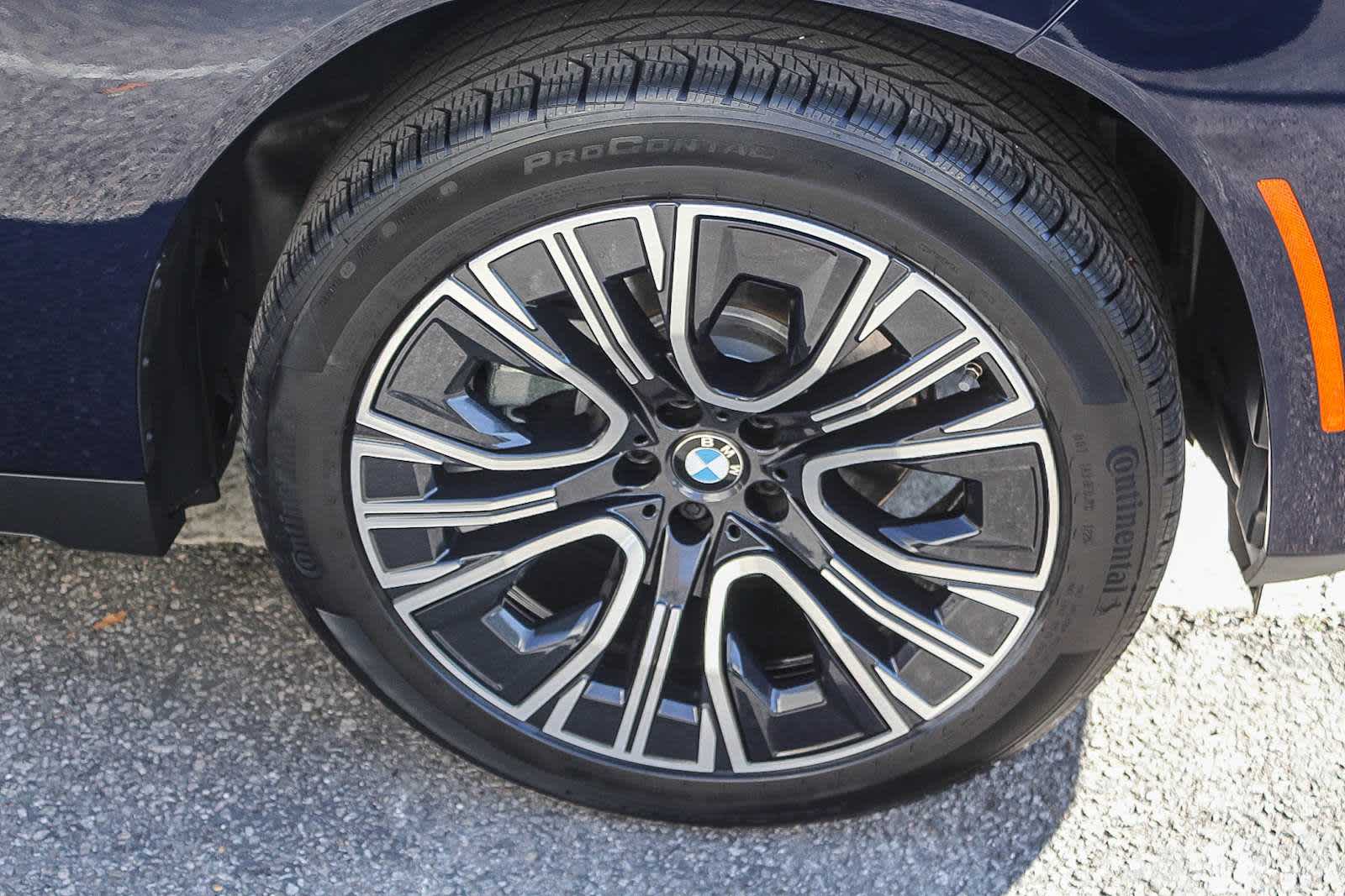 Thumbnail: 2025 BMW X3 - 9