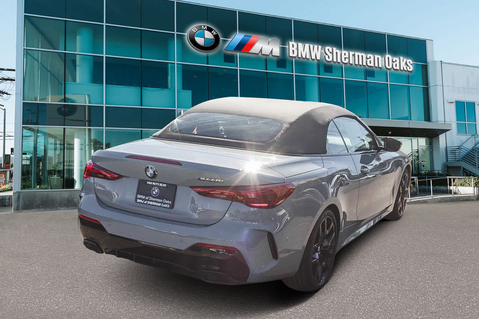 Thumbnail: 2026 BMW 4 Series - 4