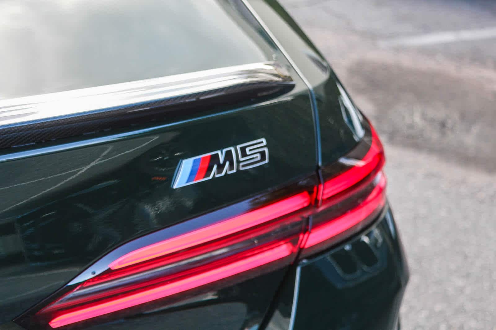 Thumbnail: 2026 BMW M5 - 34