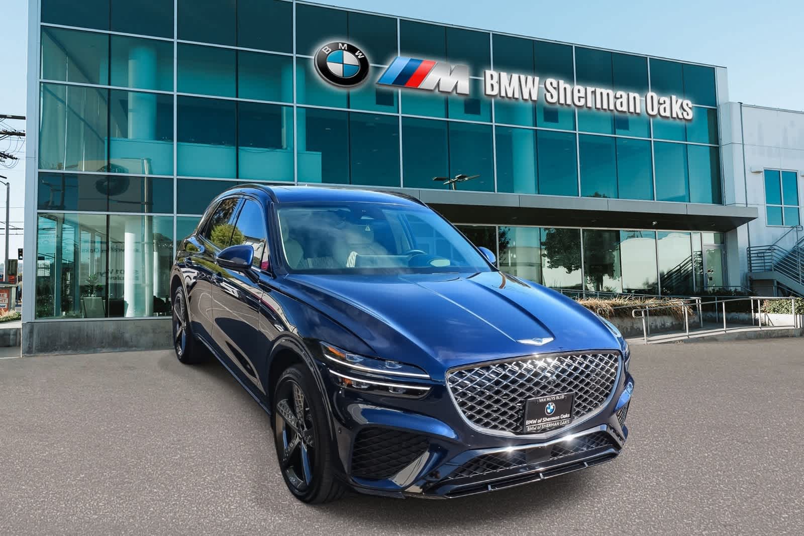 2023 Genesis GV70 3.5T Sport photo 2