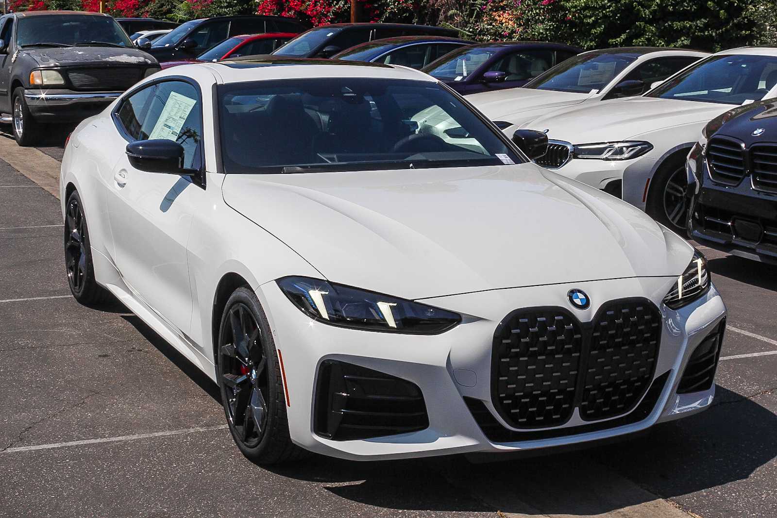 Thumbnail: 2025 BMW 4 Series - 3