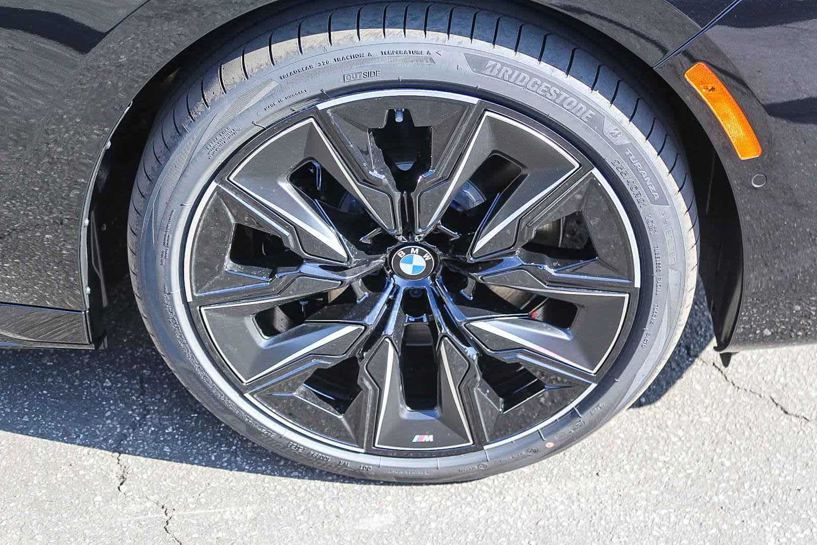 Thumbnail: 2026 BMW i7 - 10