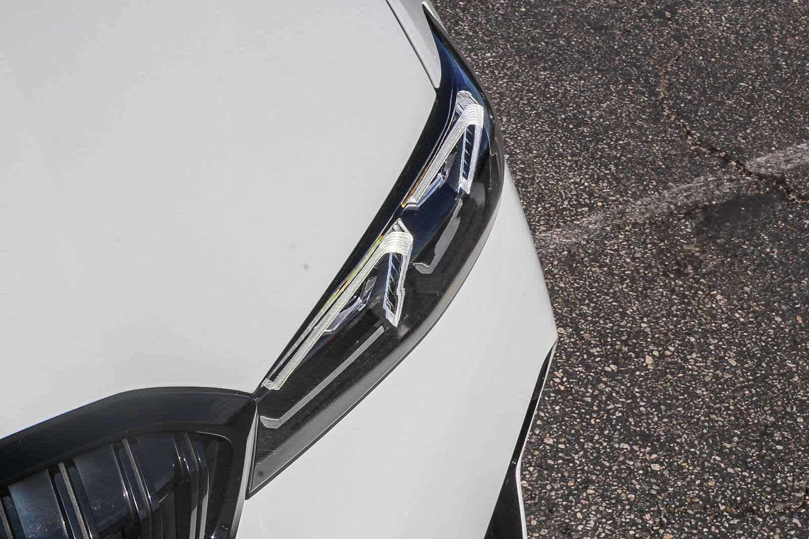 Thumbnail: 2023 BMW 3 Series - 10