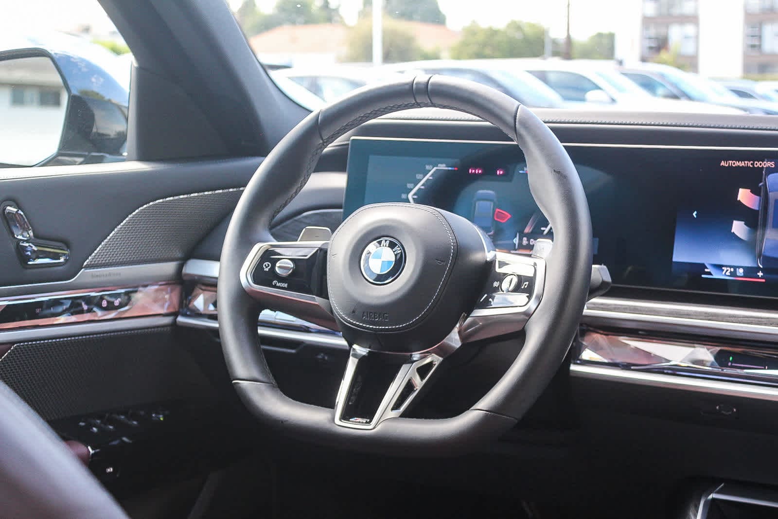 Thumbnail: 2026 BMW 7 Series - 15