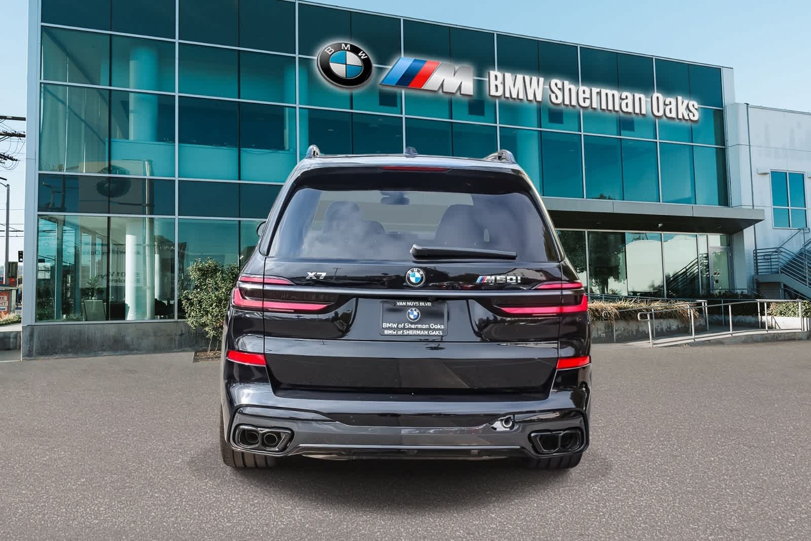 Thumbnail: 2027 BMW X7 - 5