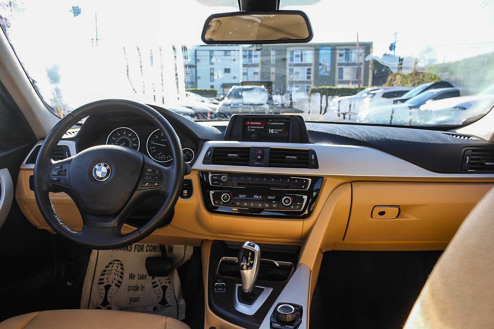 Thumbnail: 2018 BMW 3 Series - 12