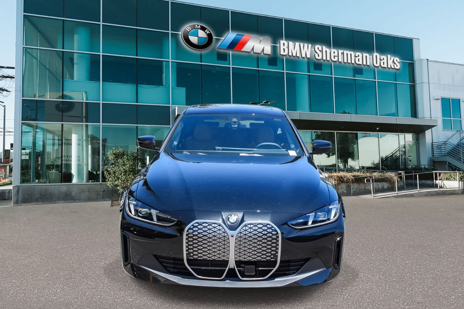 Thumbnail: 2026 BMW i4 - 3