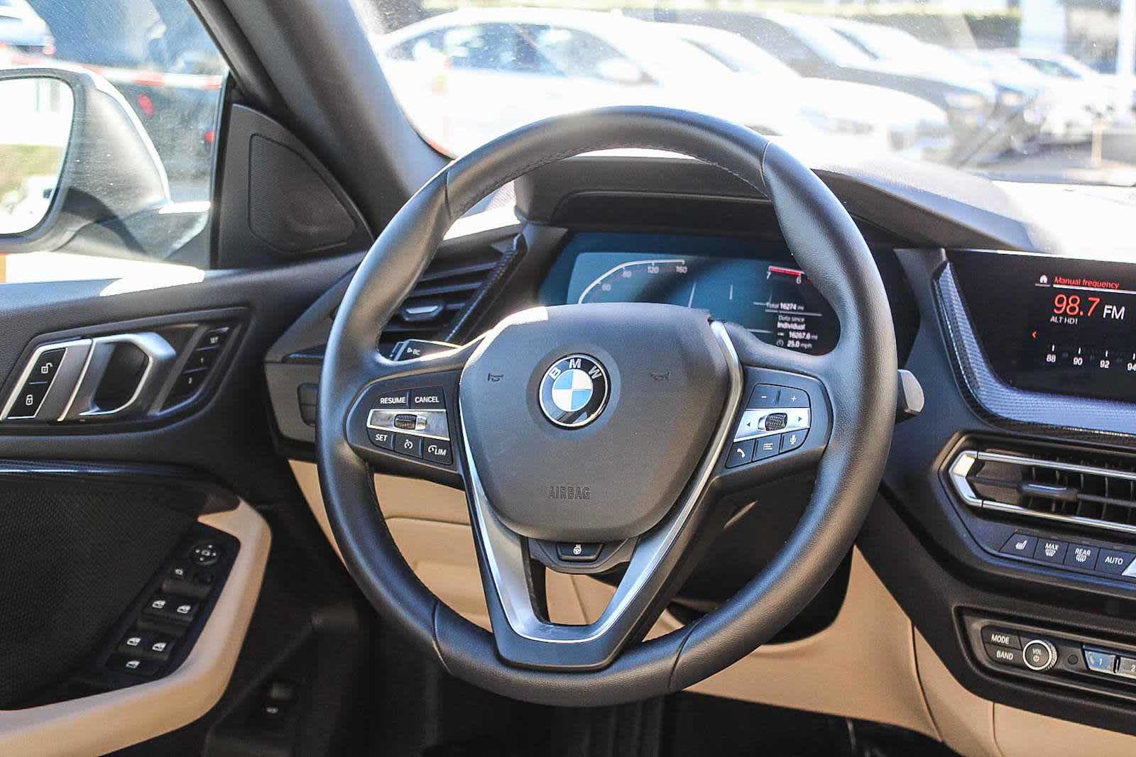 Thumbnail: 2023 BMW 2 Series - 15