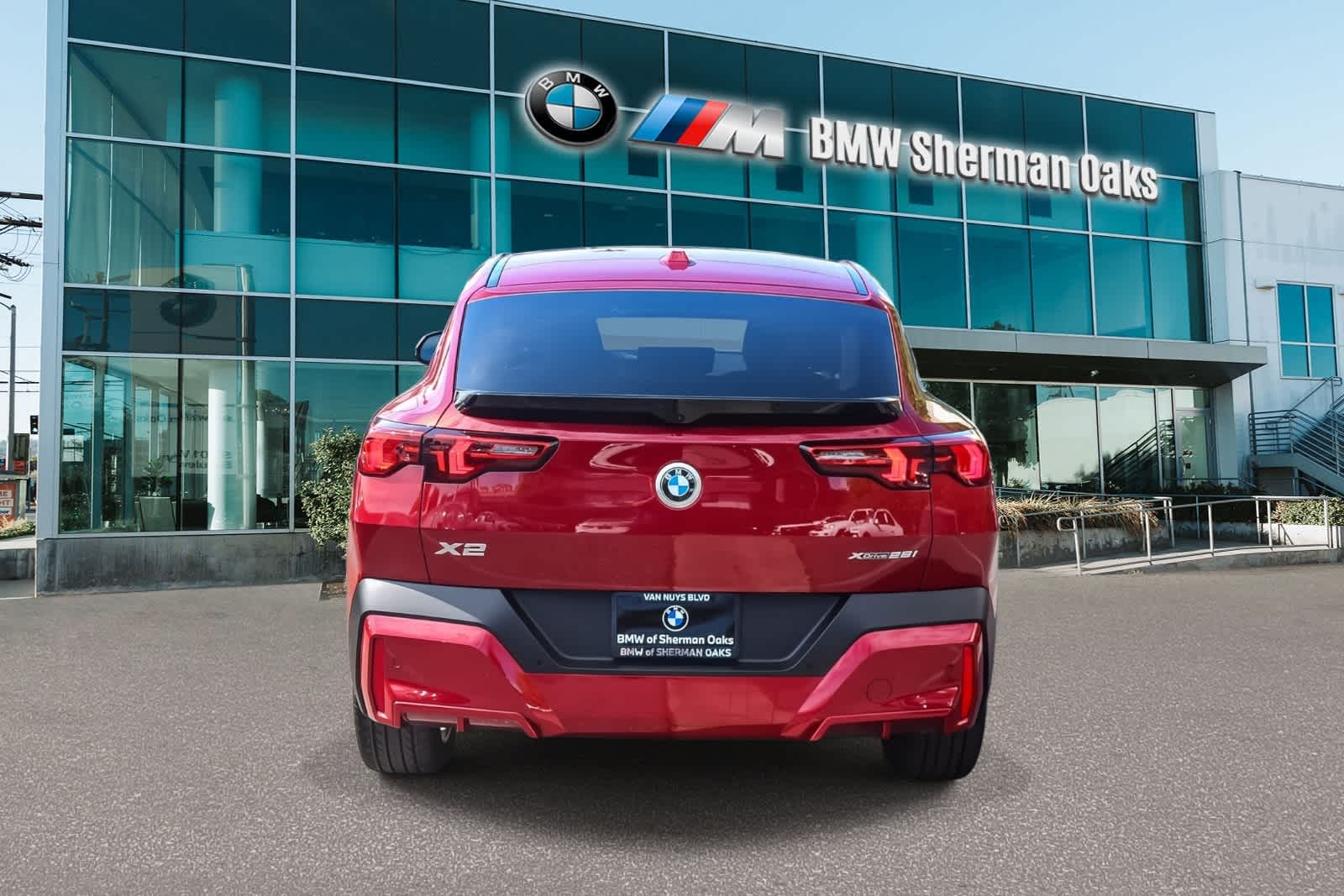 2025 BMW X2 xDrive28i photo 4