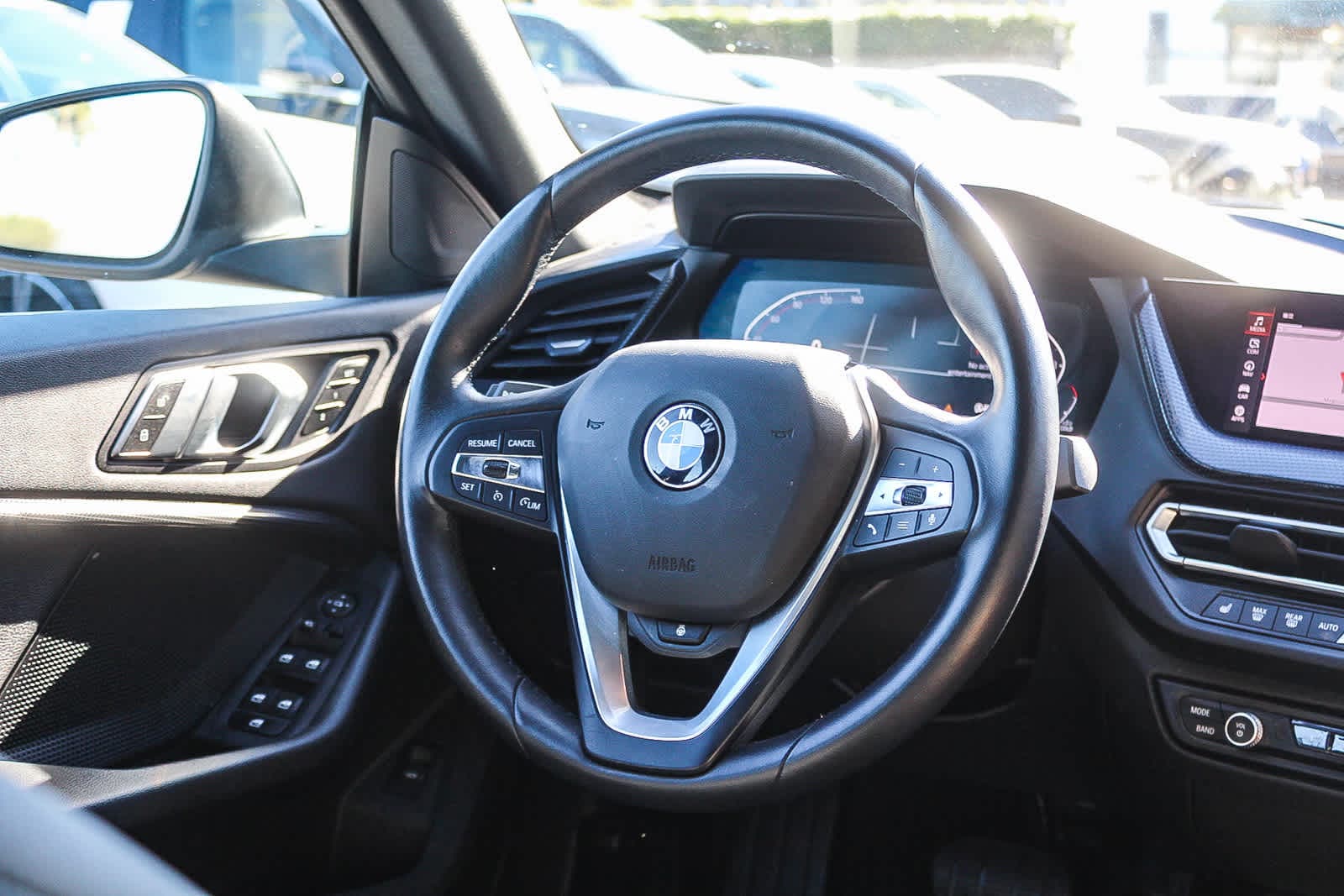 Thumbnail: 2023 BMW 2 Series - 15