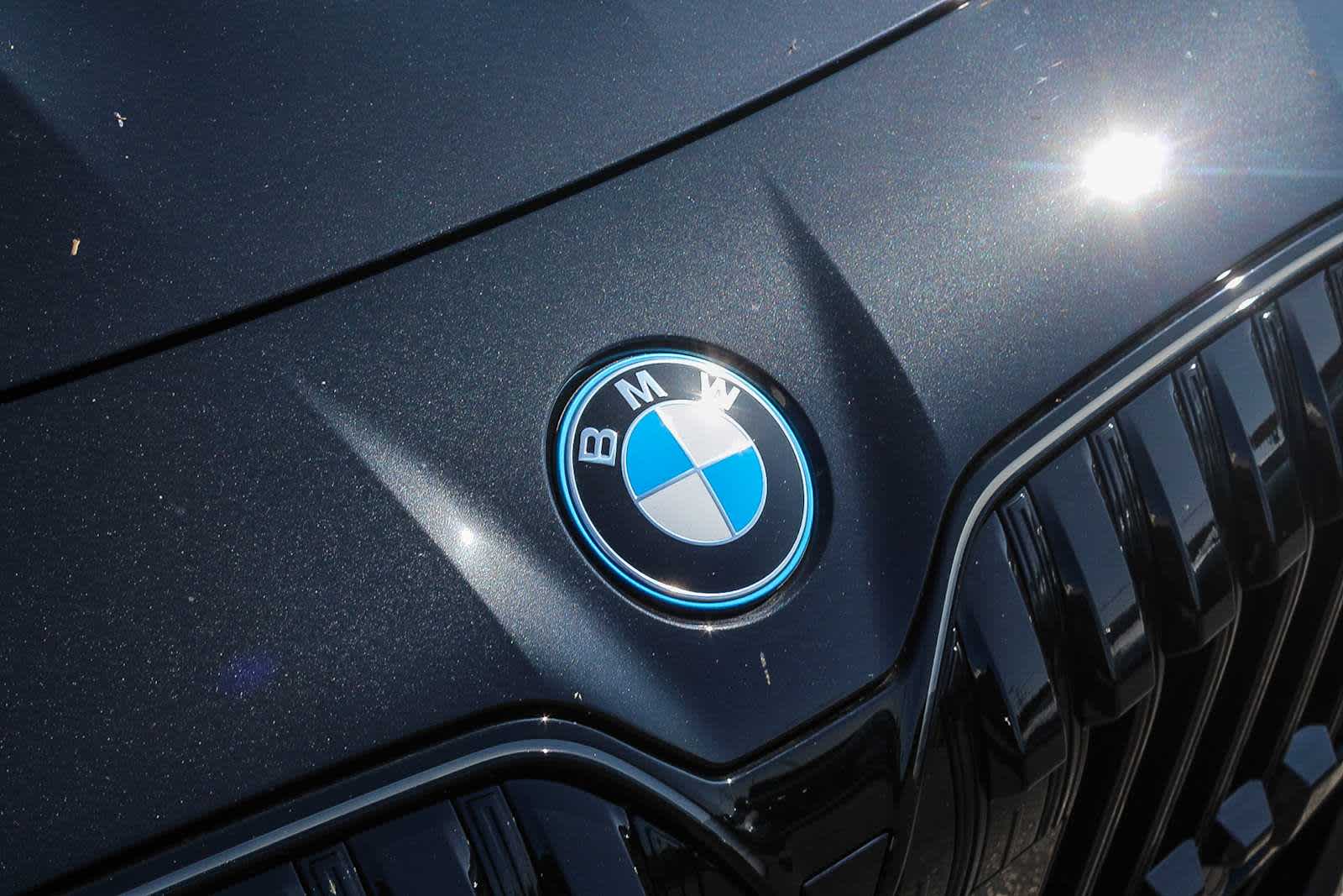 Thumbnail: 2025 BMW i7 - 11