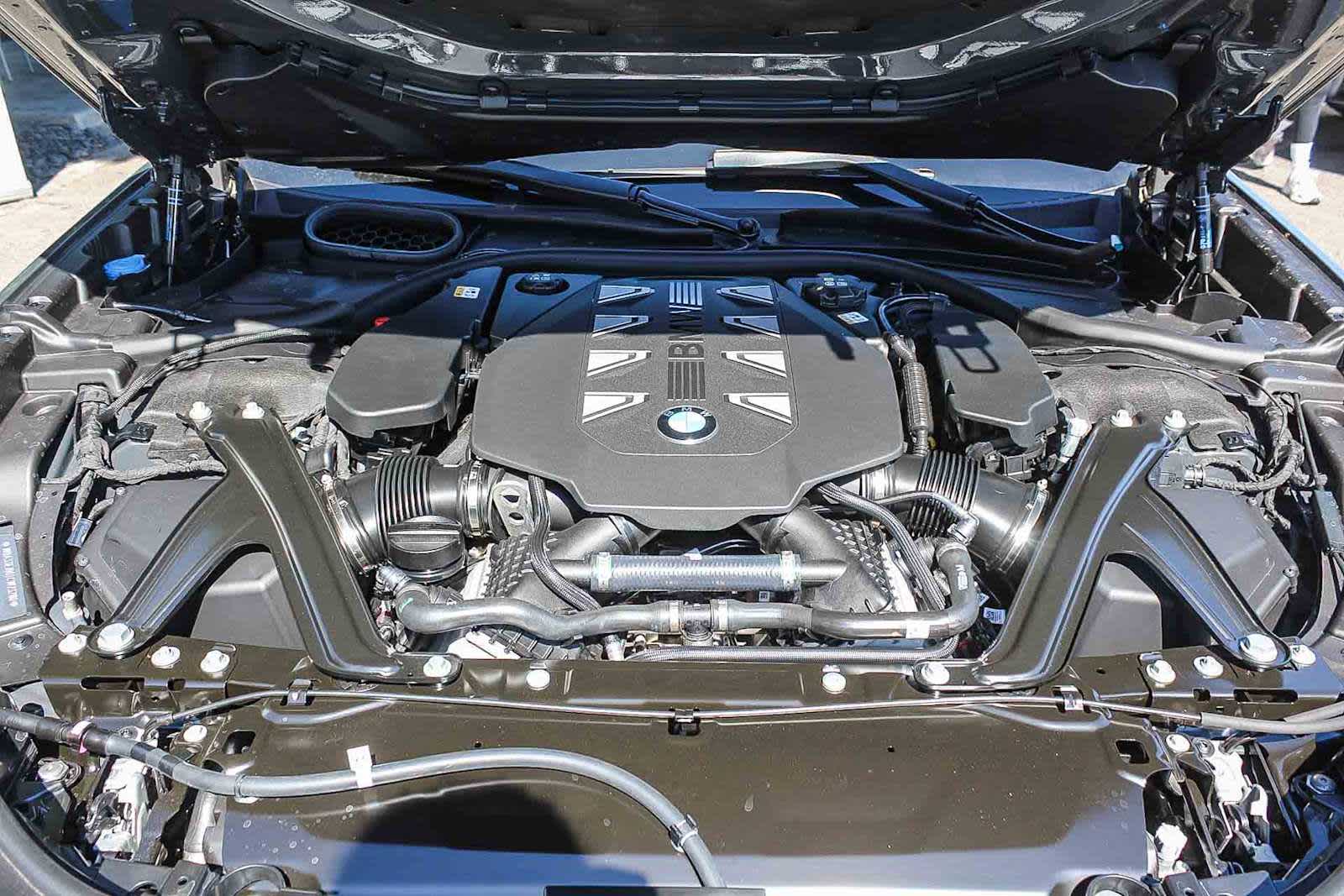 Thumbnail: 2026 BMW 7 Series - 26