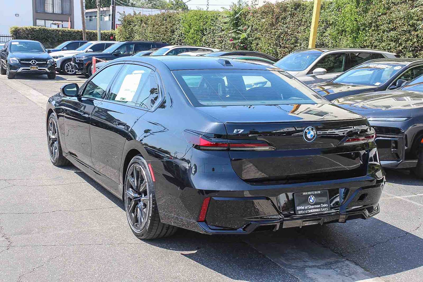 Thumbnail: 2026 BMW i7 - 11