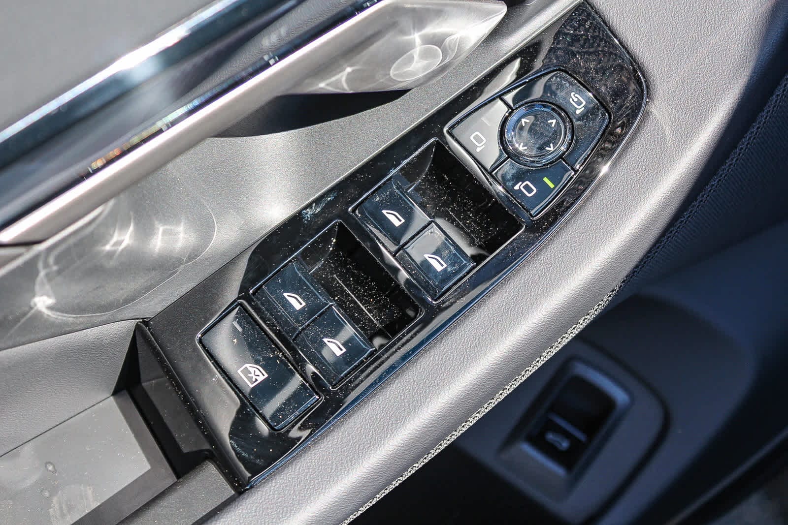 Thumbnail: 2026 BMW 5 Series - 20