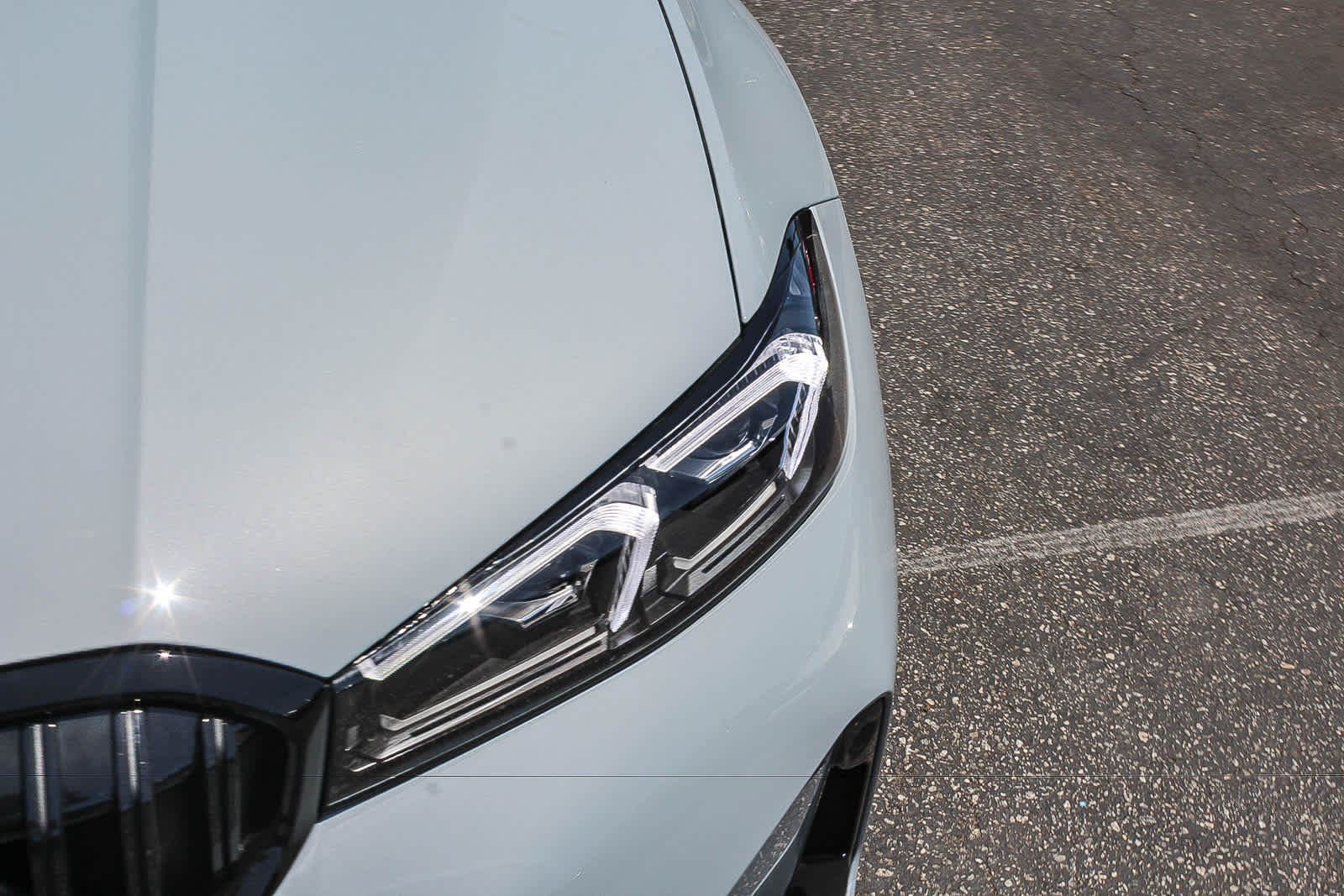 Thumbnail: 2026 BMW 3 Series - 10