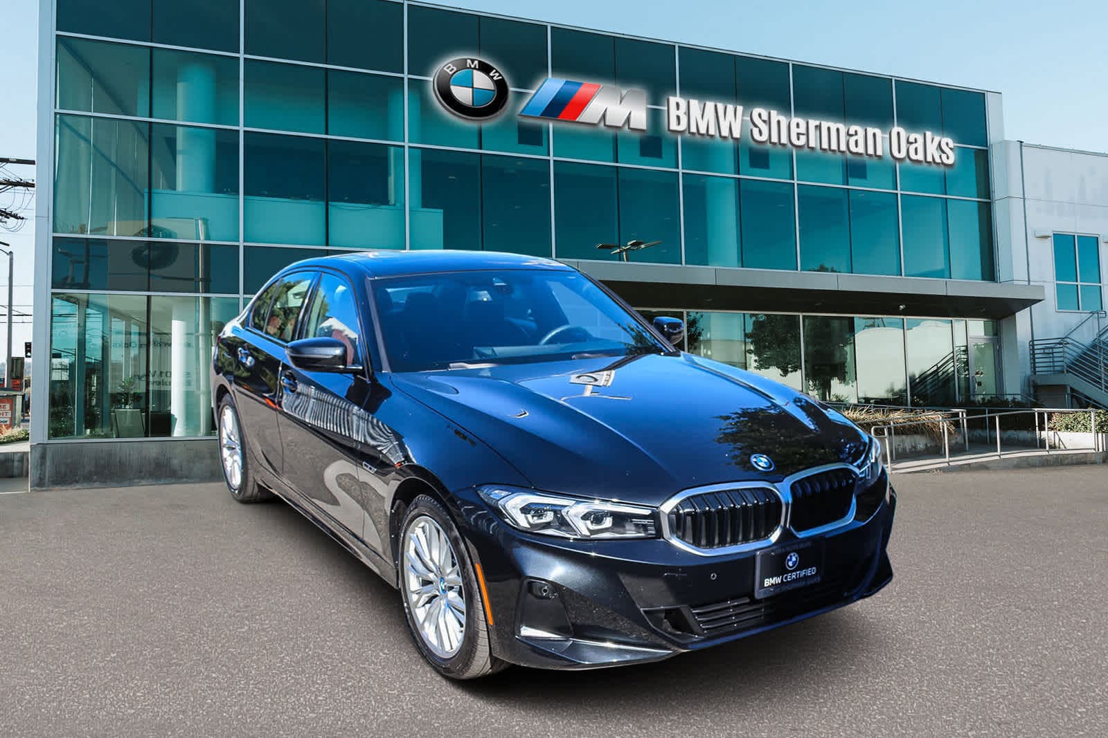 Thumbnail: 2023 BMW 3 Series - 3
