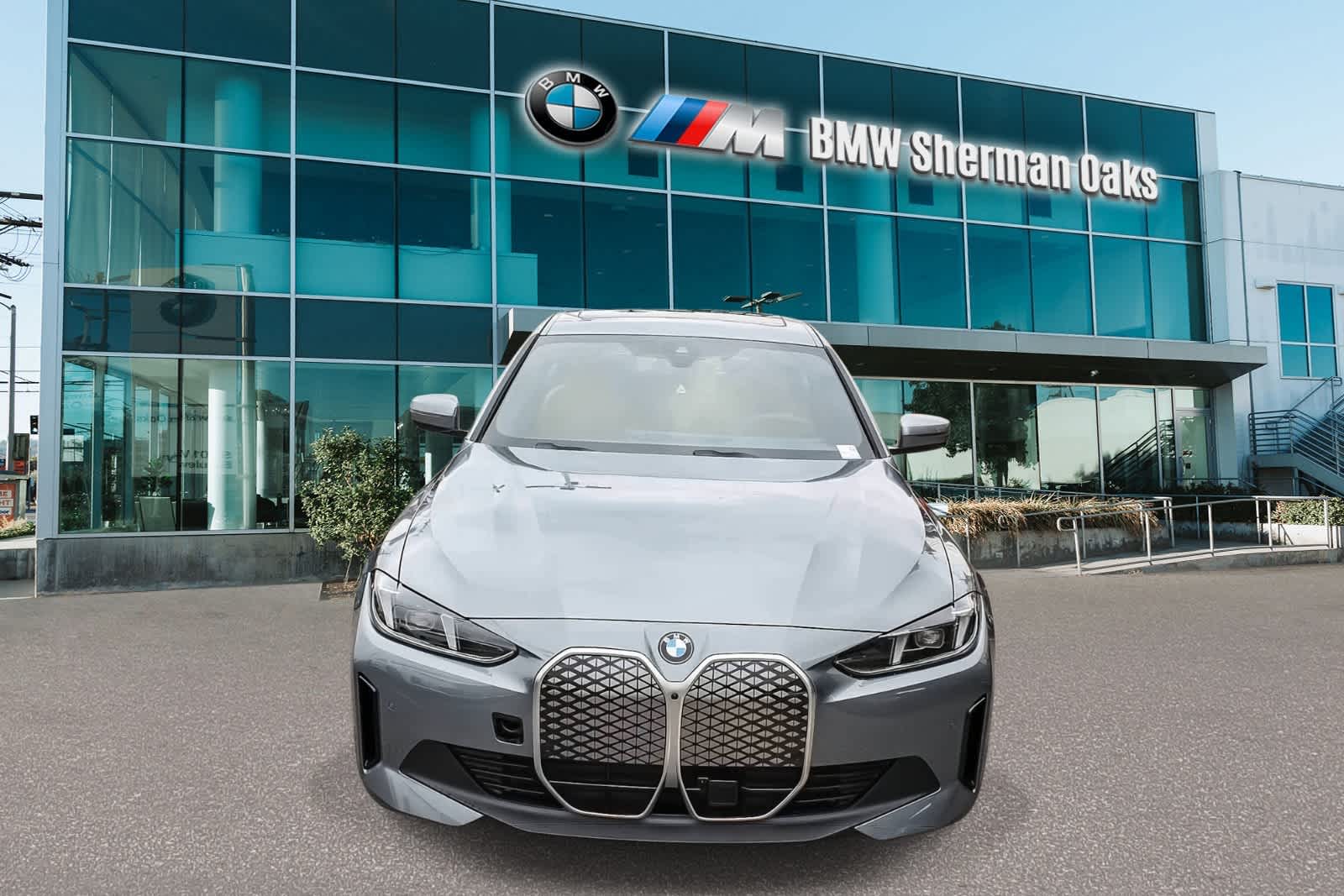Thumbnail: 2026 BMW i4 - 2