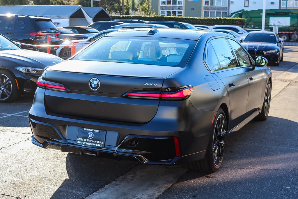 New 2026 BMW 740i Sedan
