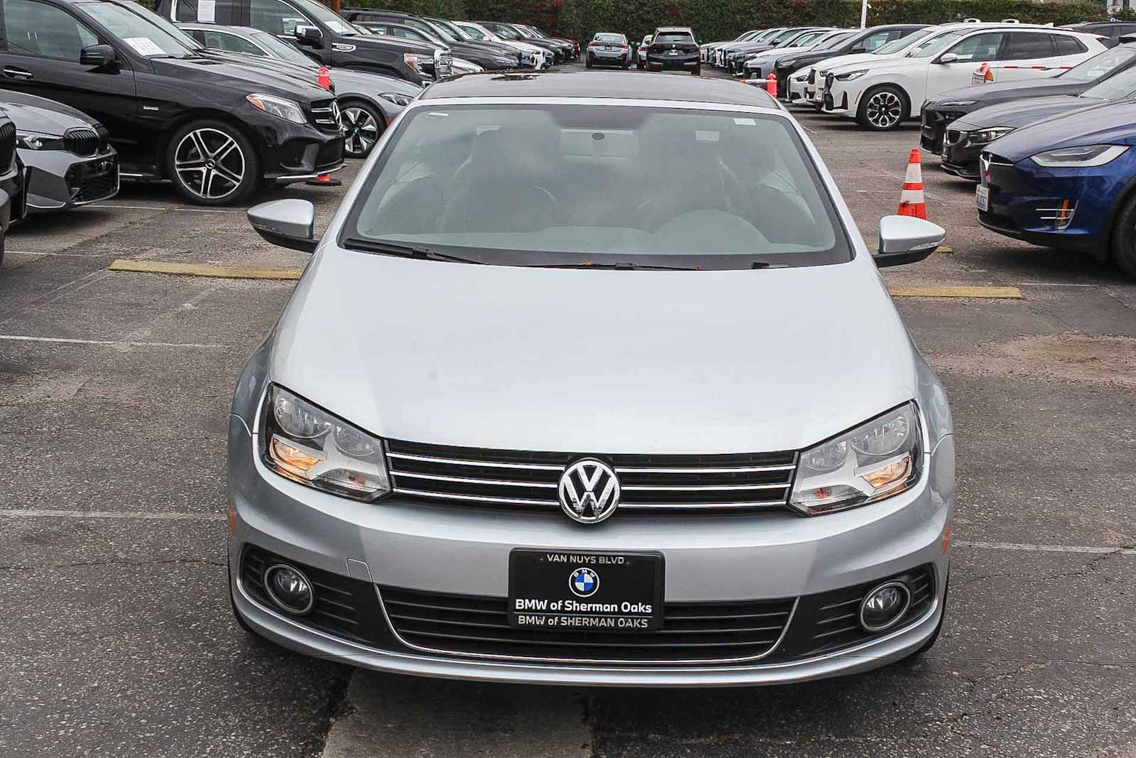 Thumbnail: 2013 Volkswagen Eos - 3